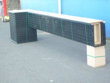 PUISARDS ET CANIVEAUX EN BEKAPLAST® POUR INDUSTRIE CHIMIQUE